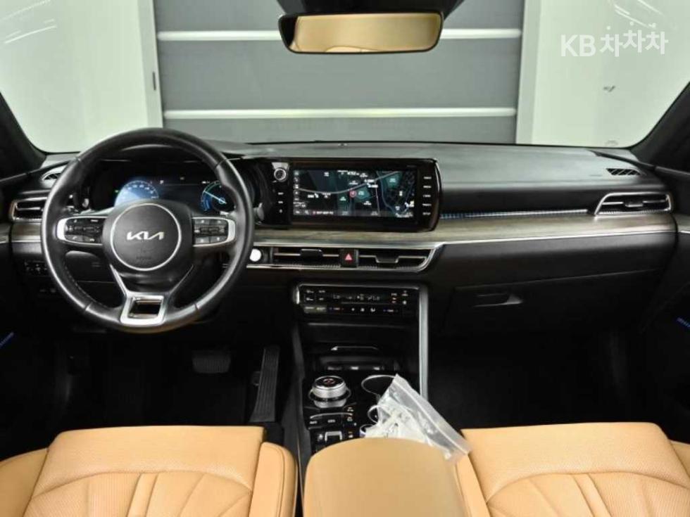 2023 - kia k5