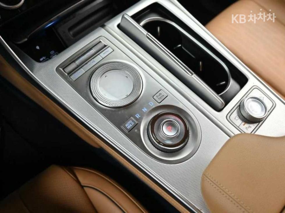 2022 Genesis GV80 photo