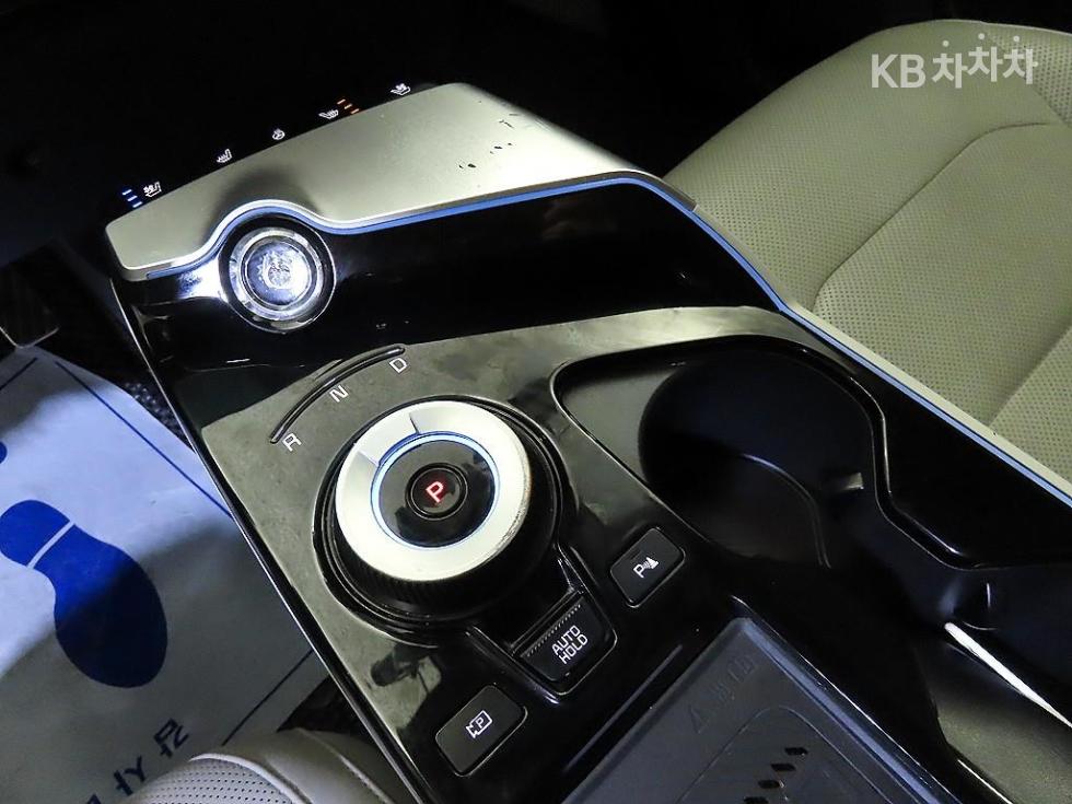 2022 - kia ev6