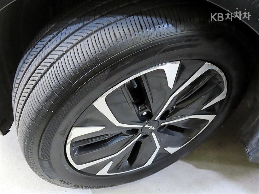 2022 - kia ev6