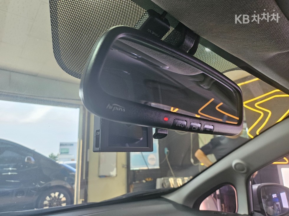 2014 - kia pride