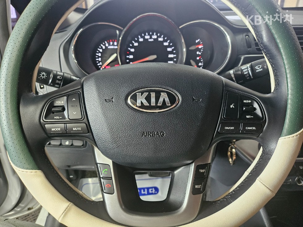 2014 - kia pride