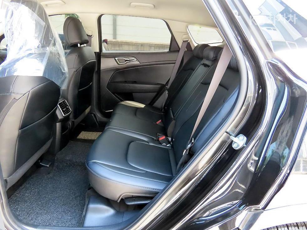 2025 - kia sportage