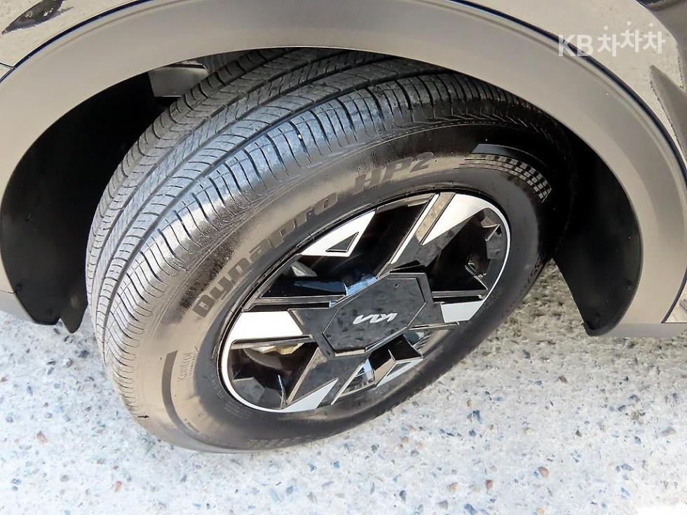 2025 - kia sportage