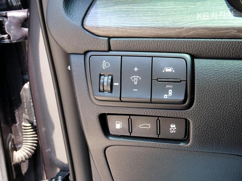 2020 - kia k7
