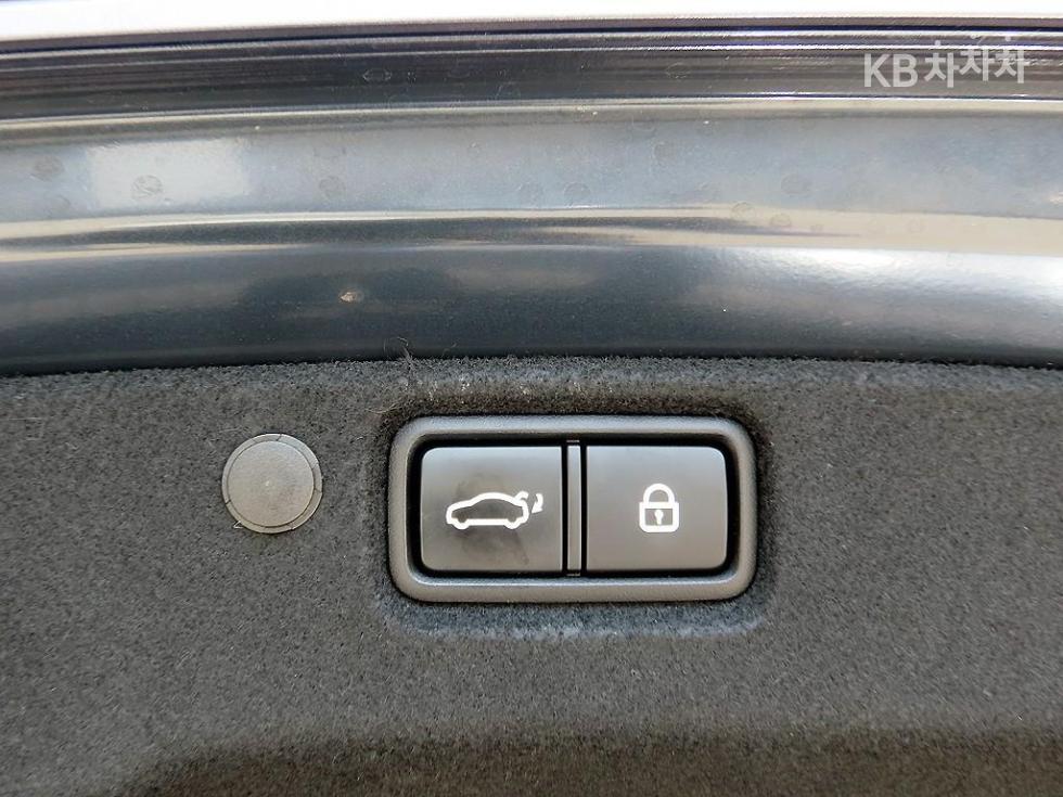 2020 - kia k7