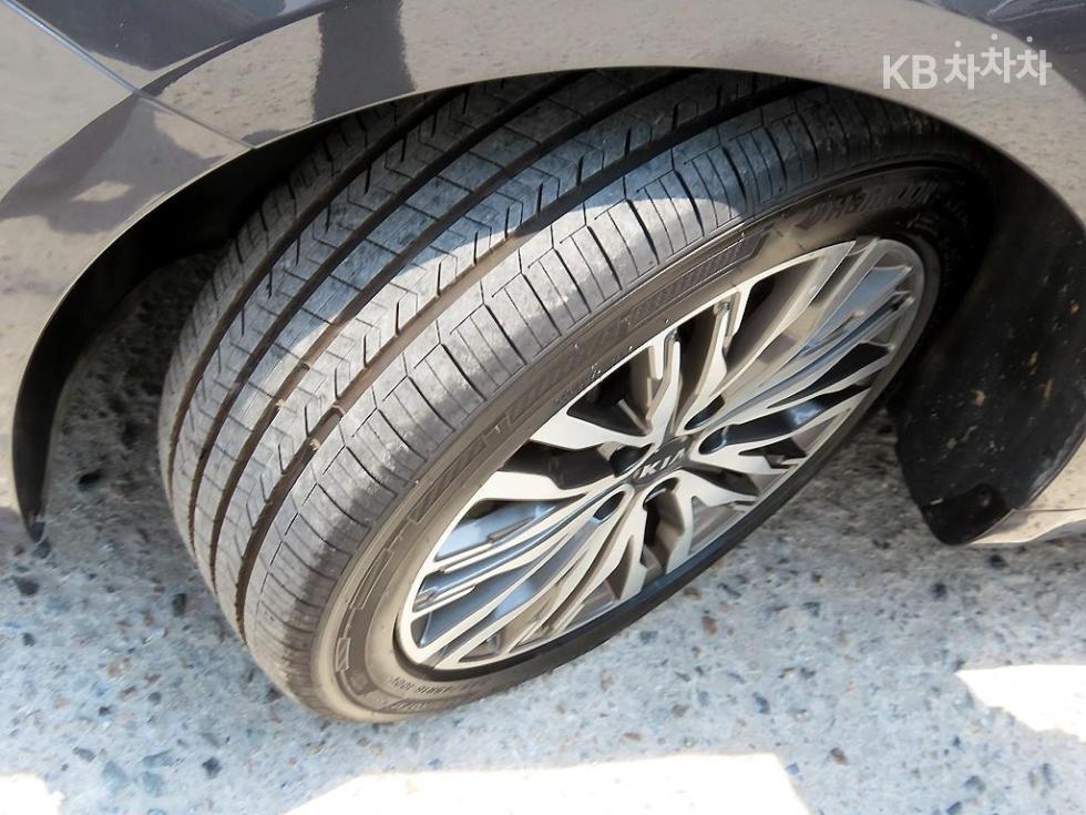 2020 - kia k7