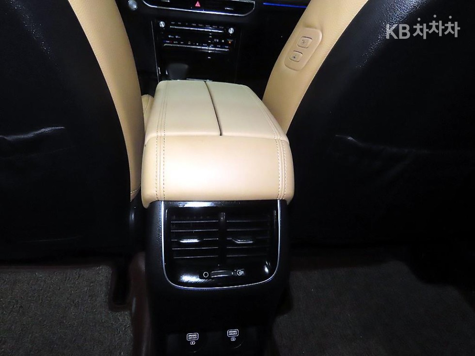 2020 - kia k7