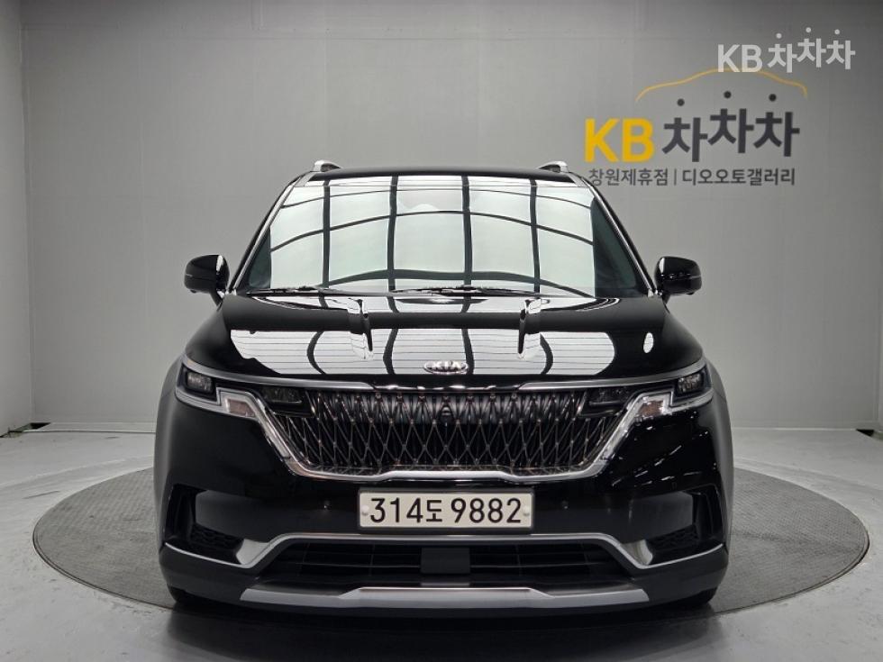 2021 - kia carnival