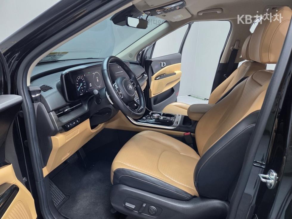 2021 - kia carnival