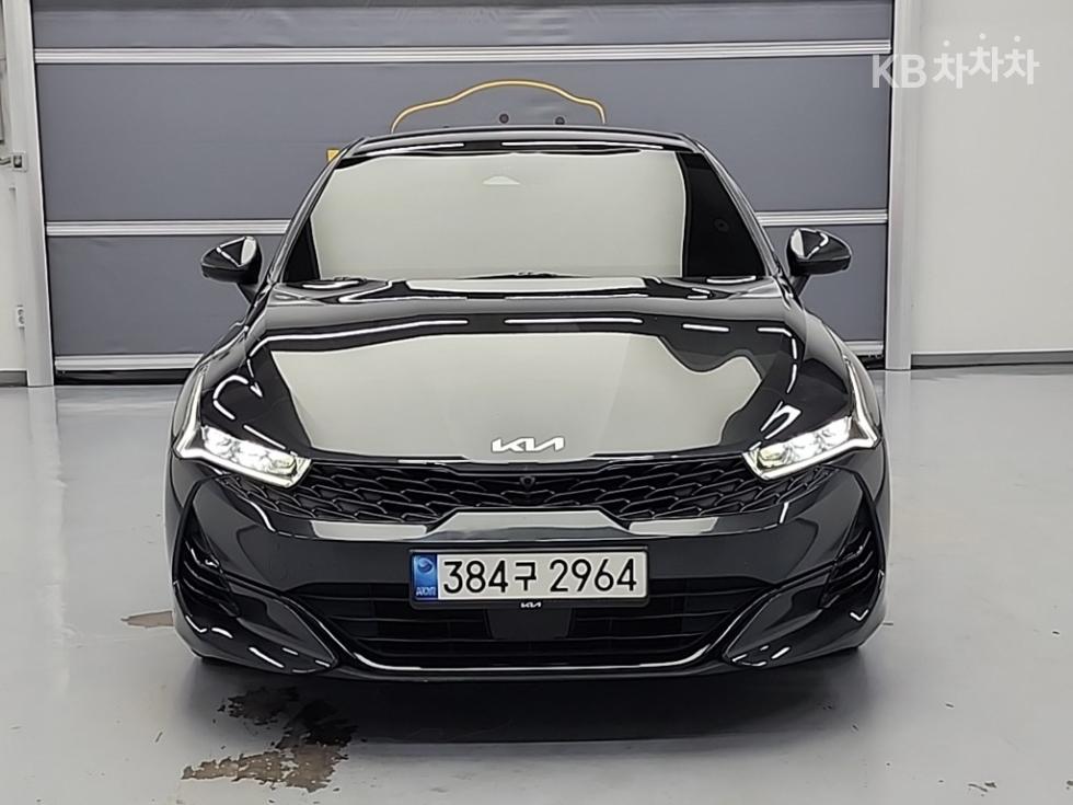 2022 - kia k5