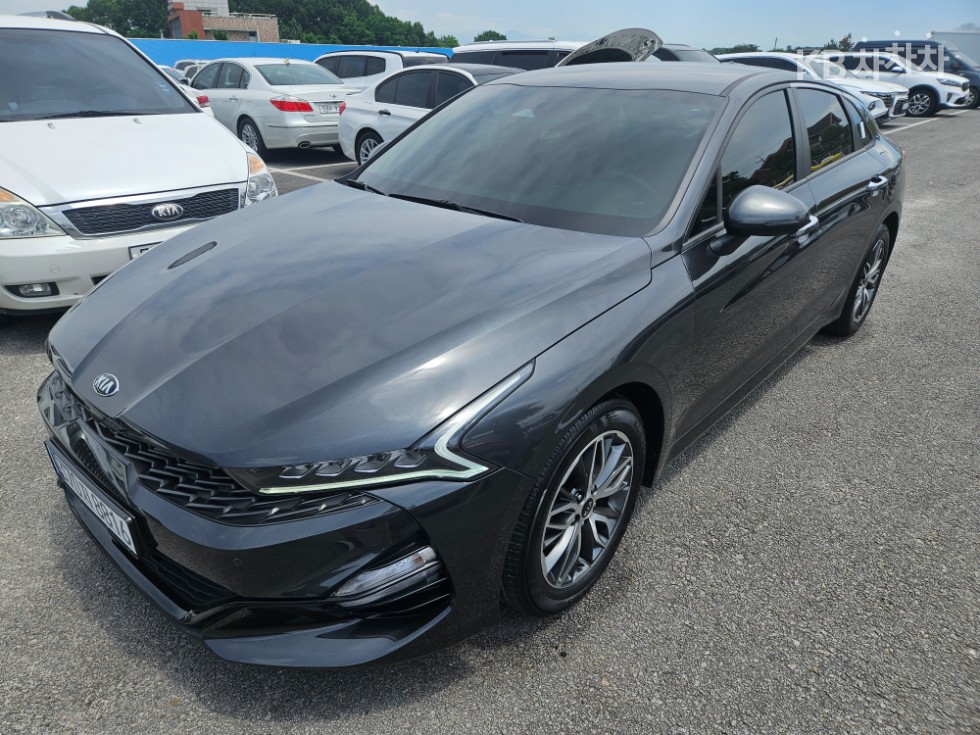 2021 - kia k5