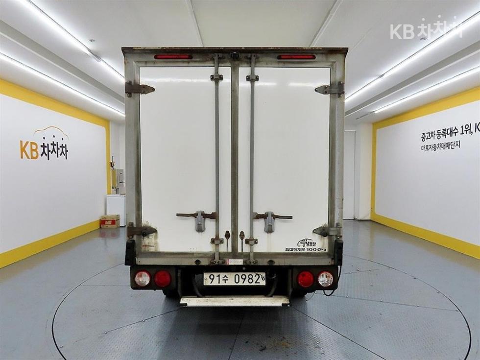 2020 - kia bongo iii