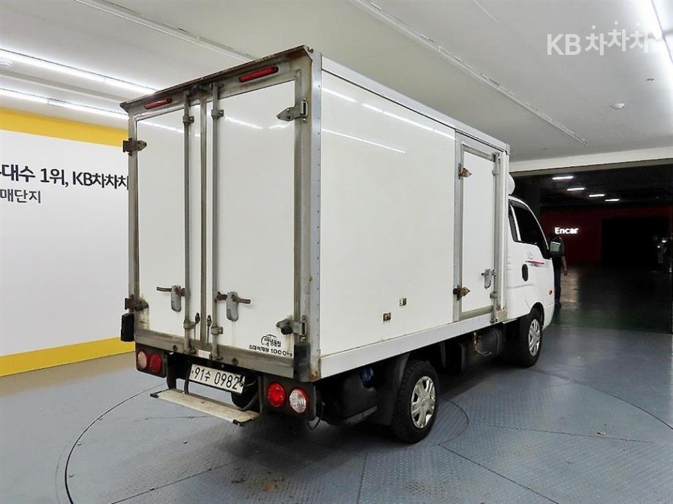 2020 - kia bongo iii