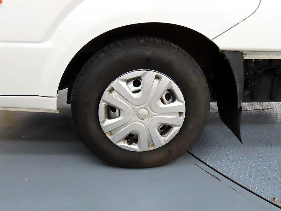 2020 - kia bongo iii