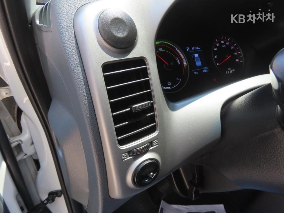 2021 - kia bongo iii