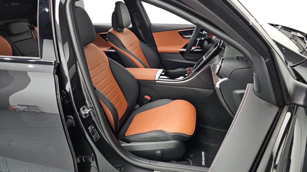 2025 - mercedes-benz c-class