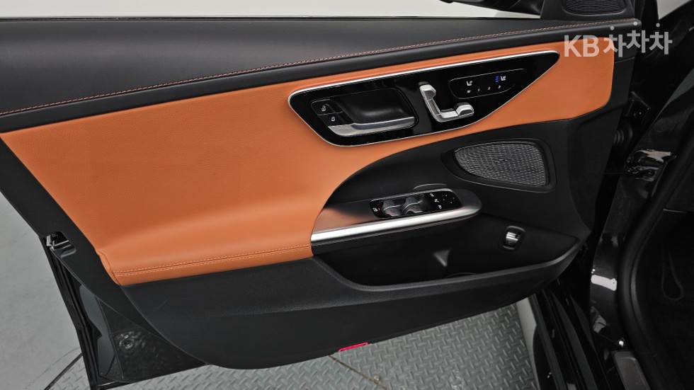 2025 - mercedes-benz c-class