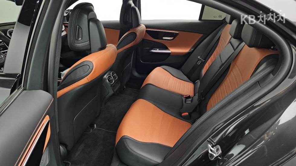 2025 - mercedes-benz c-class