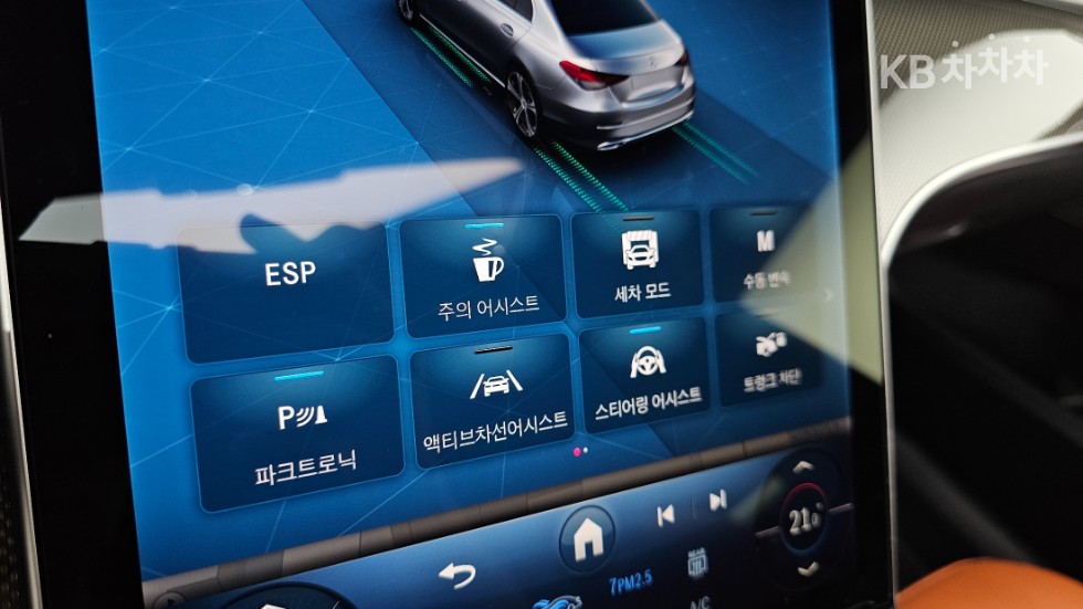 2025 - mercedes-benz c-class