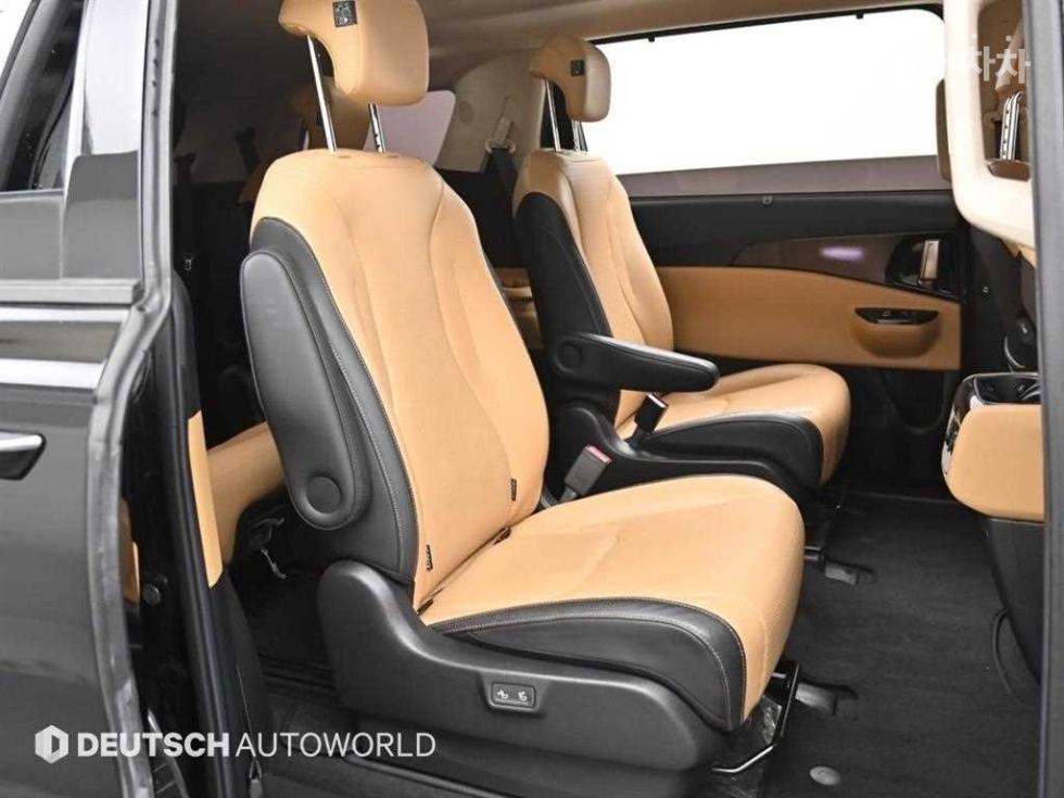 2021 - kia carnival