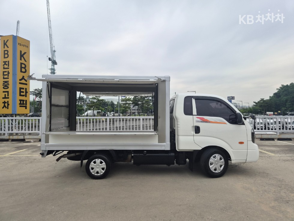 2019 - kia bongo iii