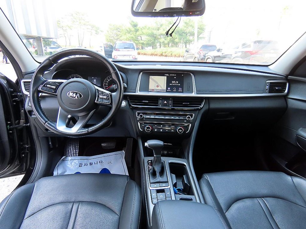 2020 - kia k5