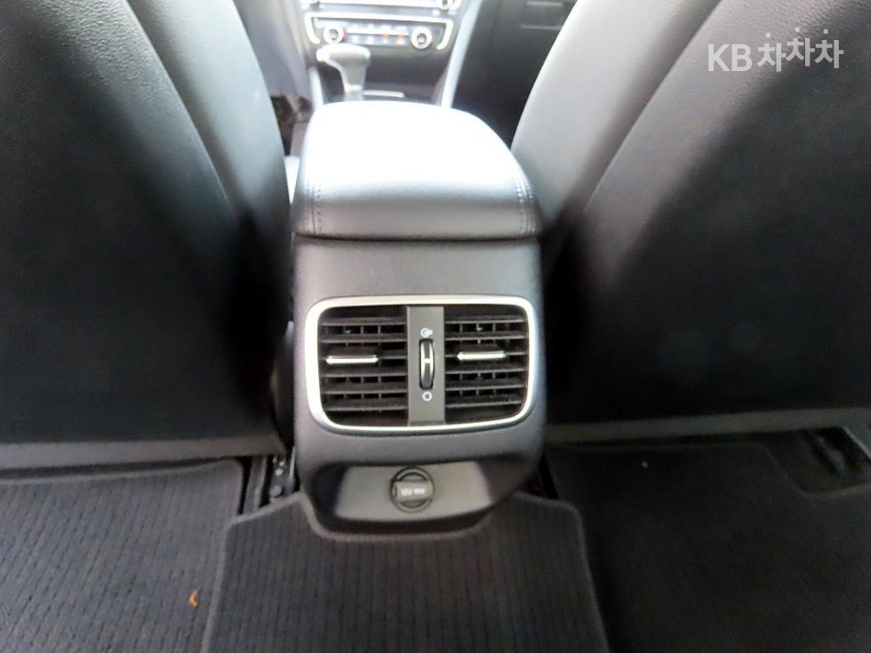 2020 - kia k5