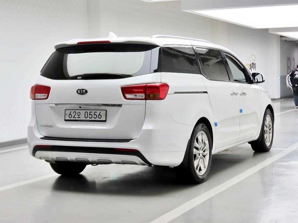 2017 - kia carnival