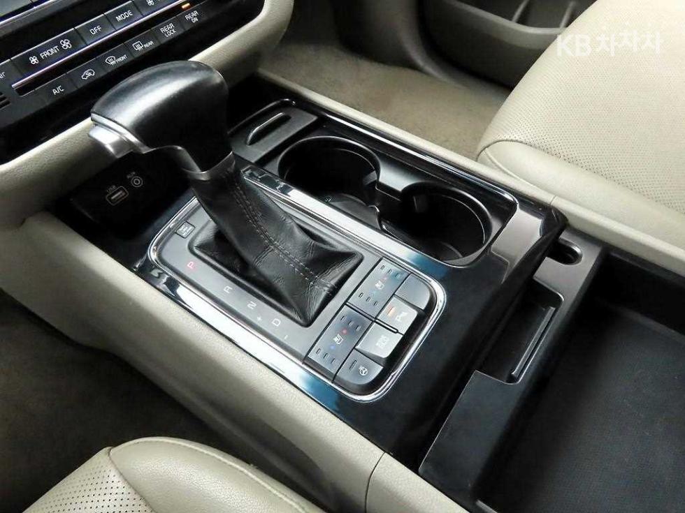 2017 - kia carnival