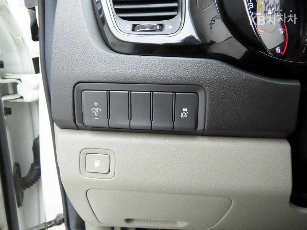 2017 - kia carnival