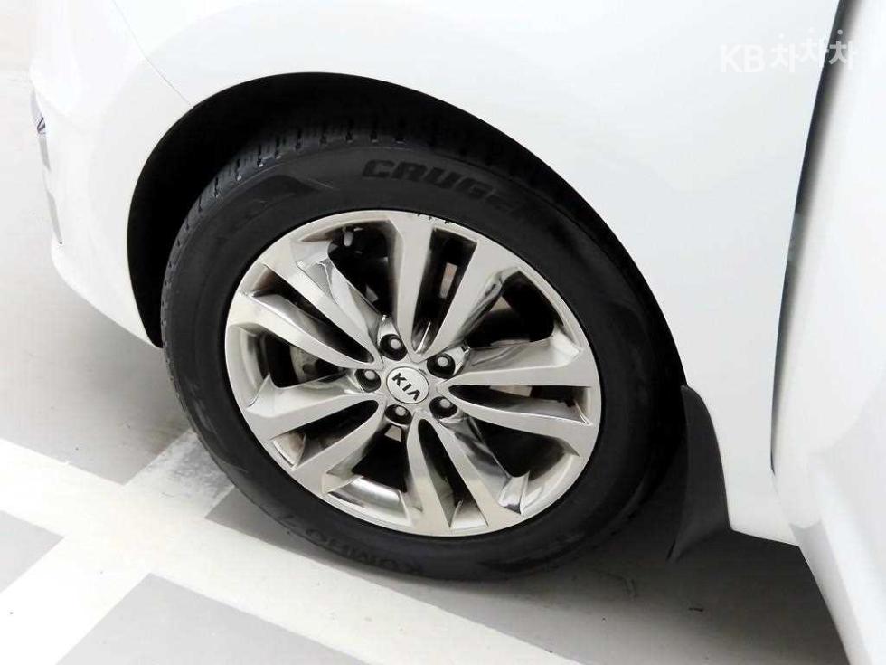 2017 - kia carnival