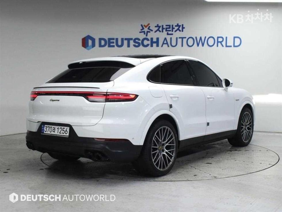 Porsche Cayenne — miniaturë 2