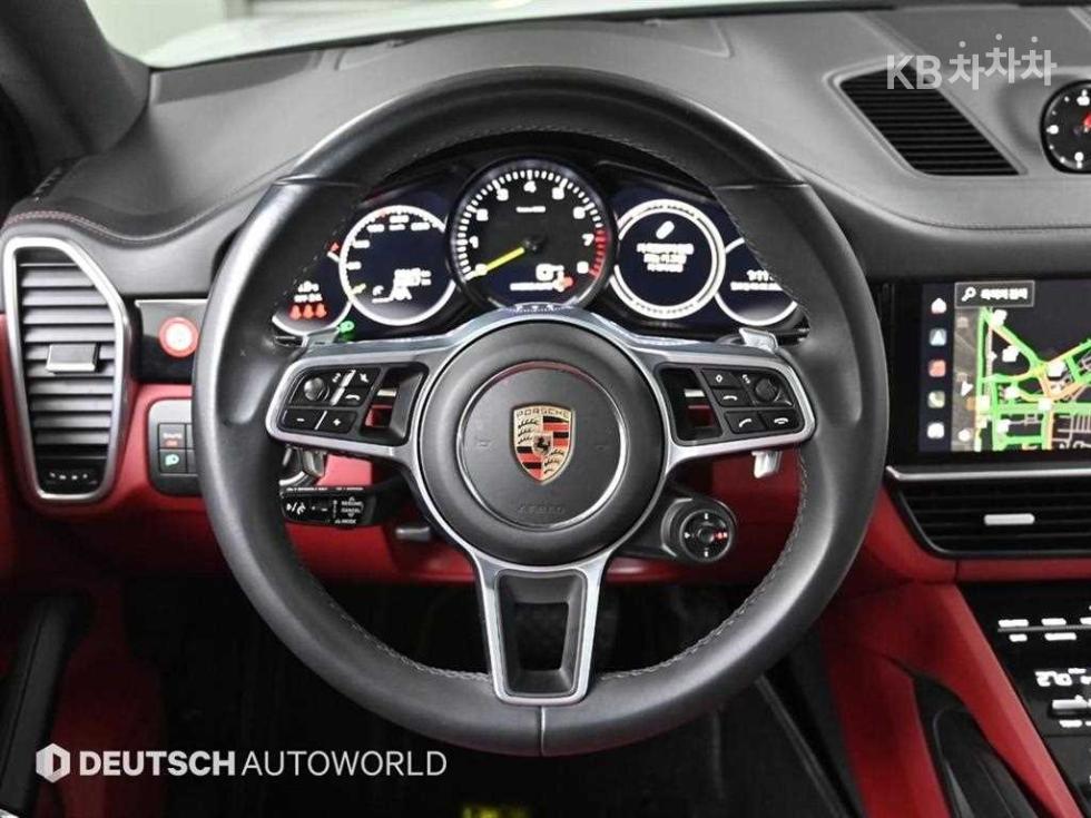 Porsche Cayenne — miniaturë 13