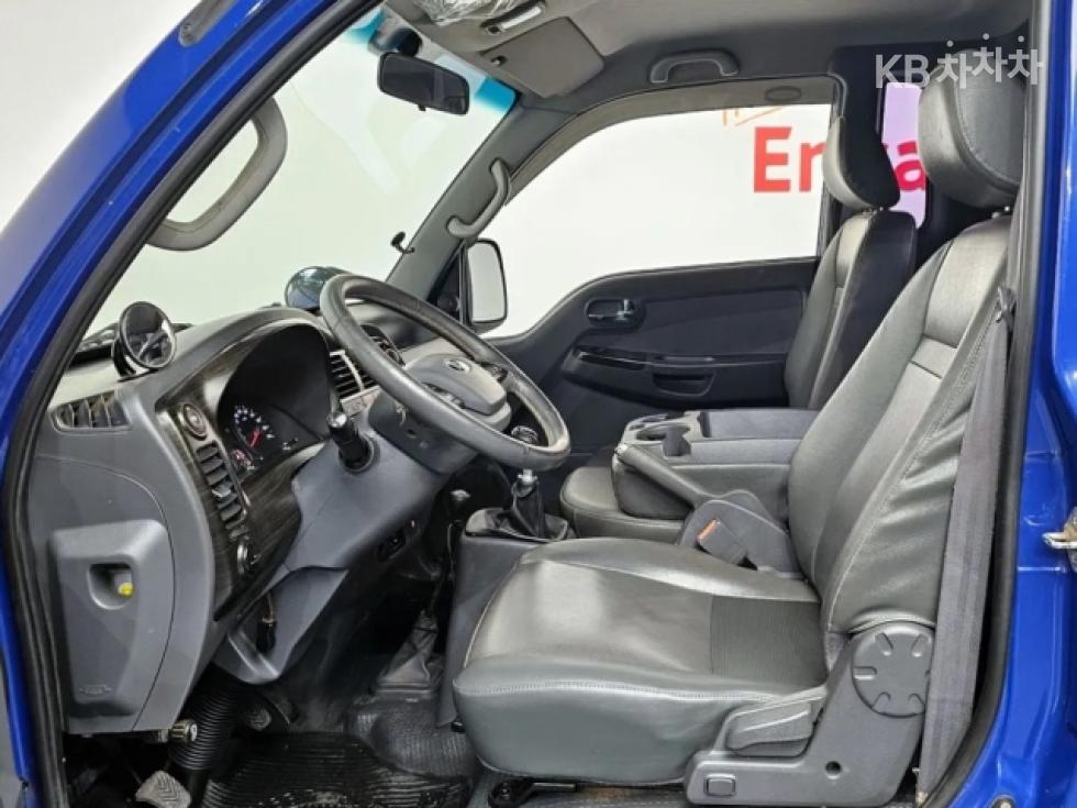 2017 - kia bongo iii