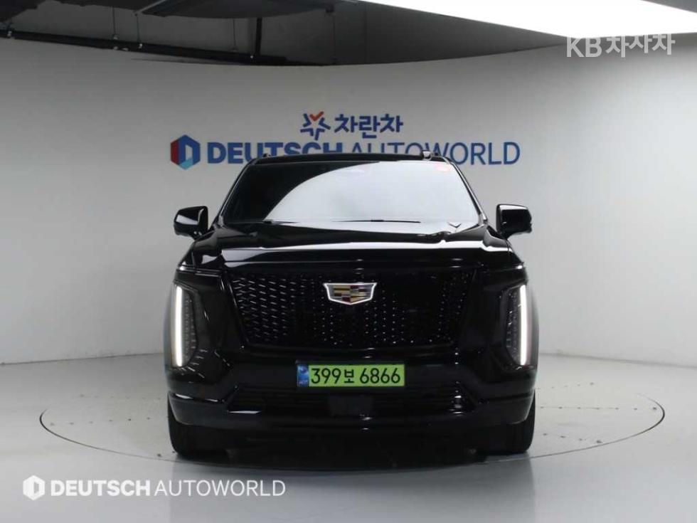 Cadillac Escalade — miniaturë 3