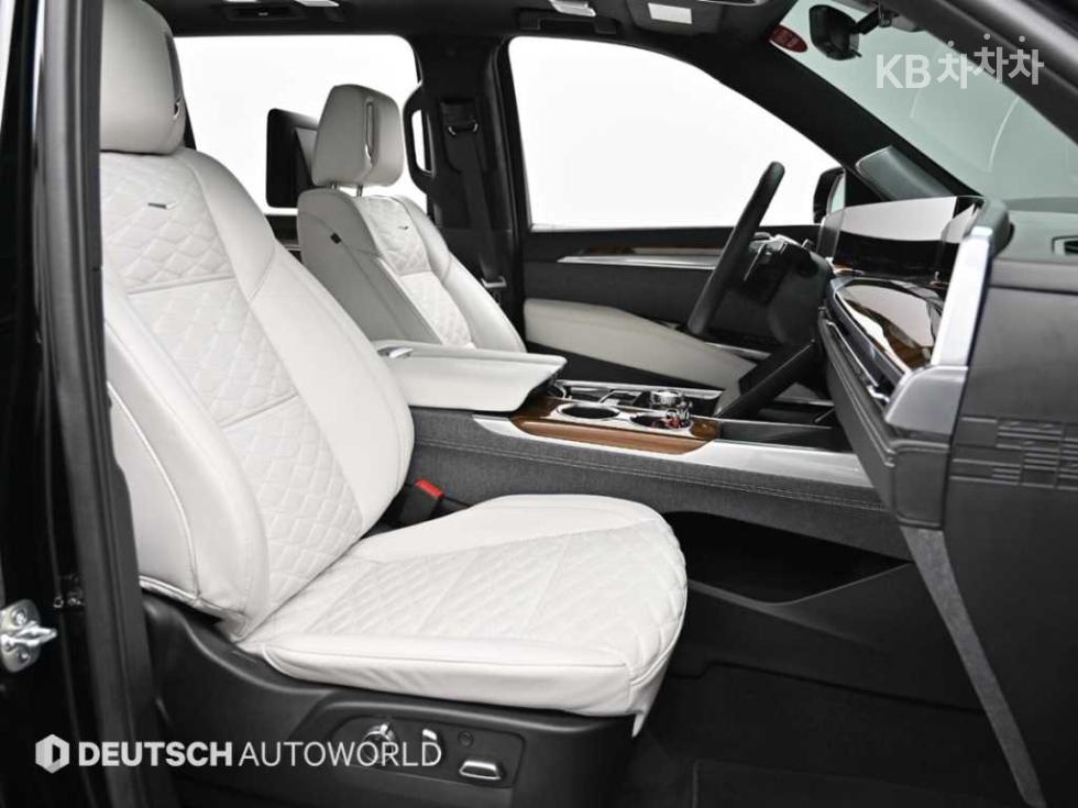 Cadillac Escalade — miniaturë 10