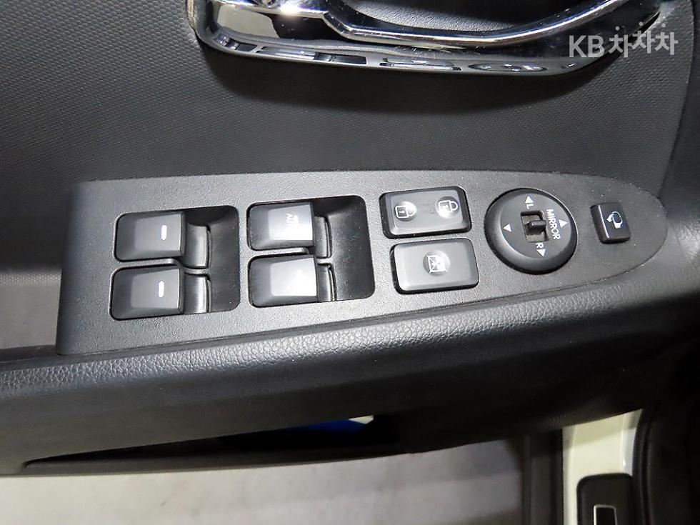 2011 - kia sportage