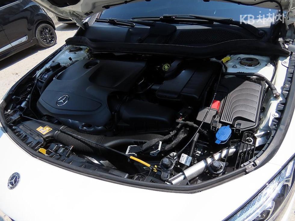 2018 - mercedes-benz cla-class