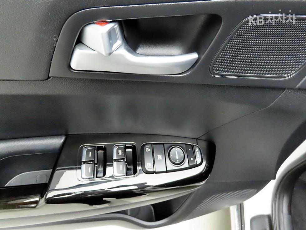 2018 - kia sportage