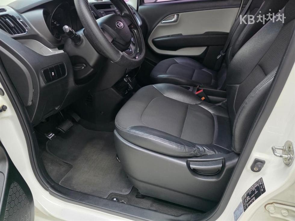 2017 - kia ray-ban