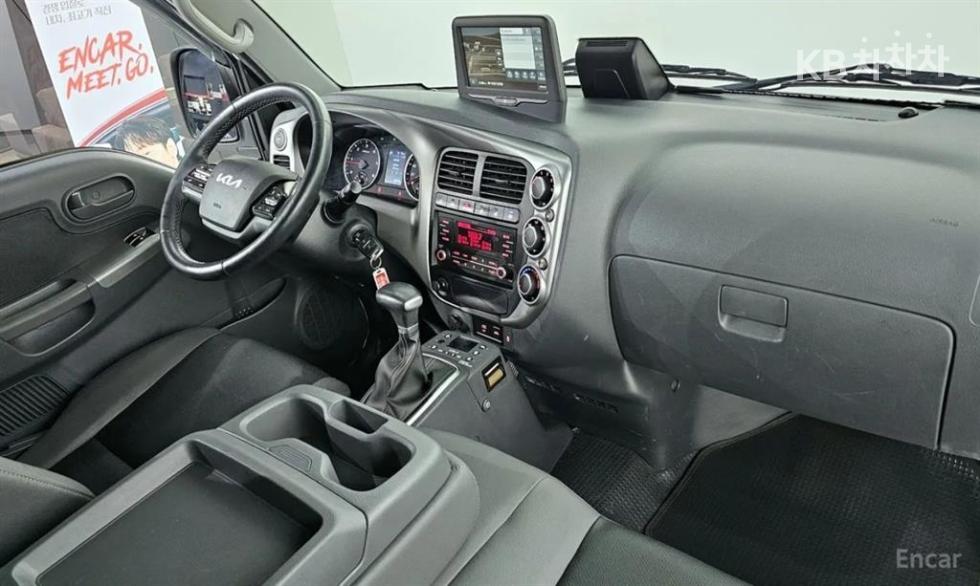 2023 - kia bongo iii