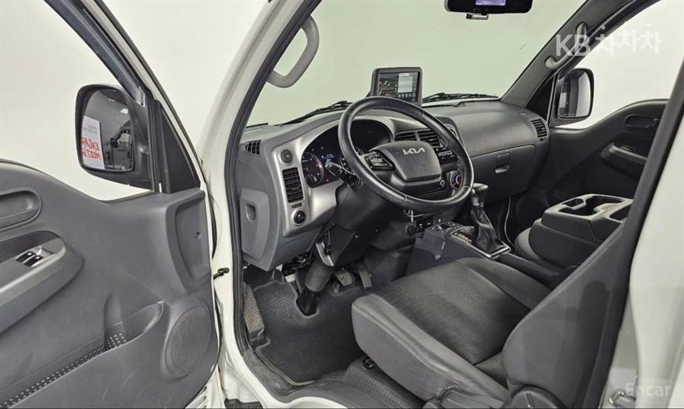 2023 - kia bongo iii