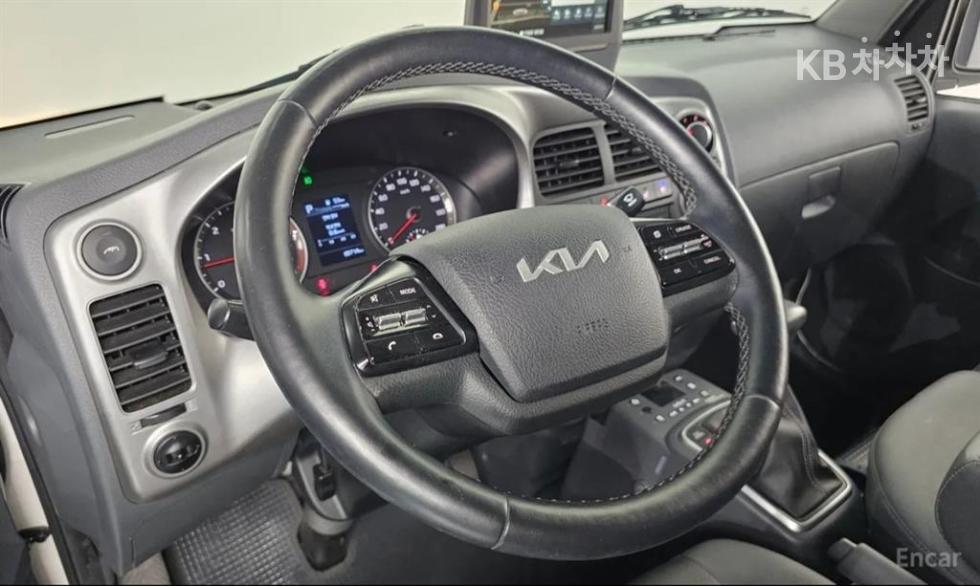 2023 - kia bongo iii