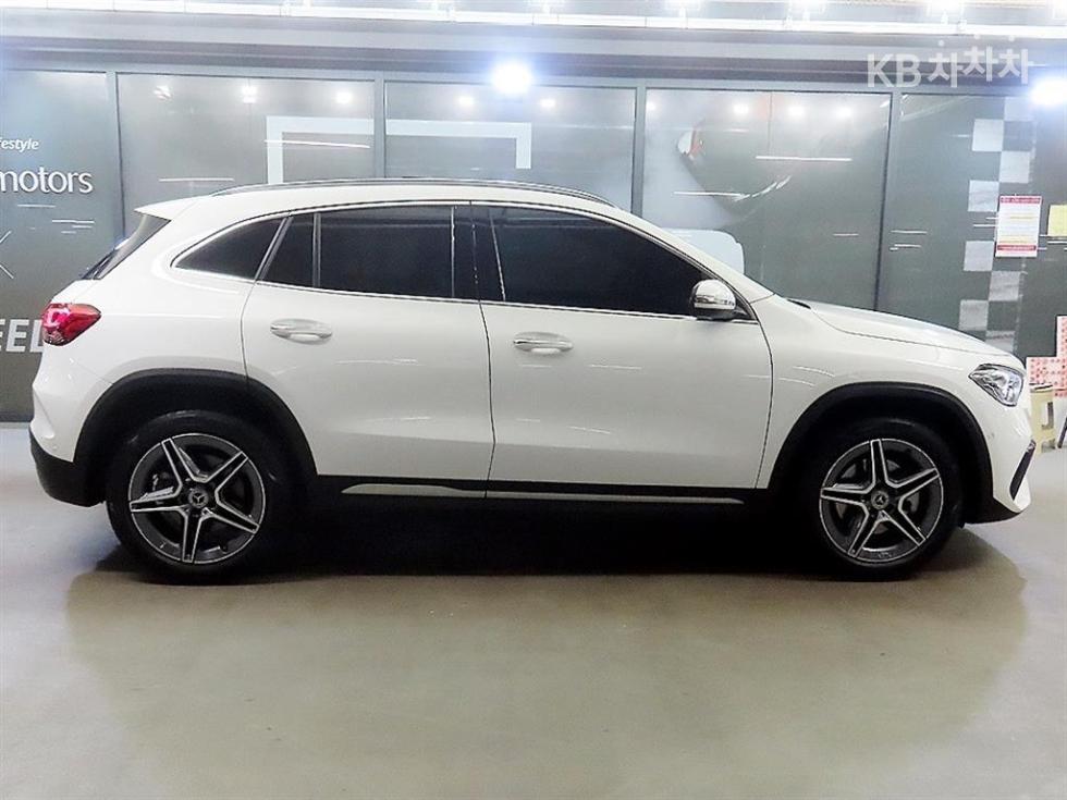 2023 Mercedes-Benz GLA H247 photo