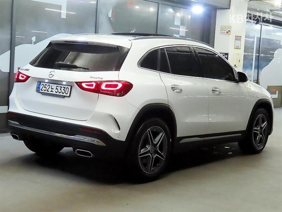 2023 Mercedes-Benz GLA H247 photo