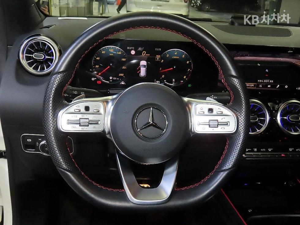 2023 Mercedes-Benz GLA H247 photo