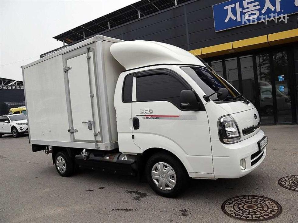 2022 - kia bongo iii