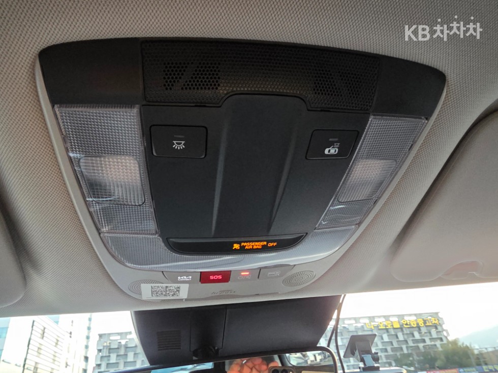 2023 - kia sportage