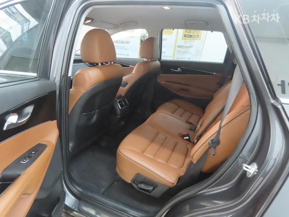 2020 - kia sorento